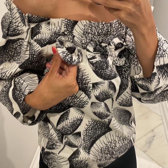 Designers Remix Collection off shoulder top - Picture 5 of 9